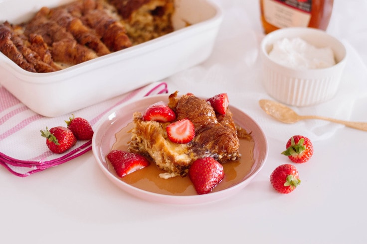 Croissant French Toast with a strawberry topping and ricotta dip - perfect for Mother's Day brunch!