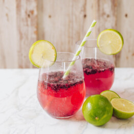 This easy mocktail is super easy to whip up - the blackberry lime make for the perfect flavour profiles! #homemademocktail
