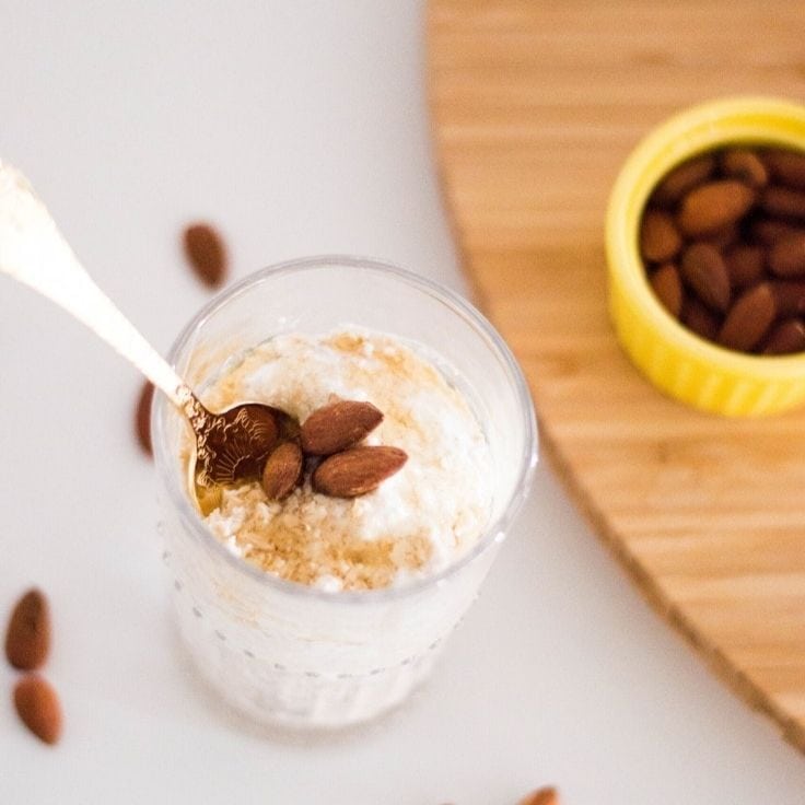 Almond Overnight Oats: An Easy Breakfast