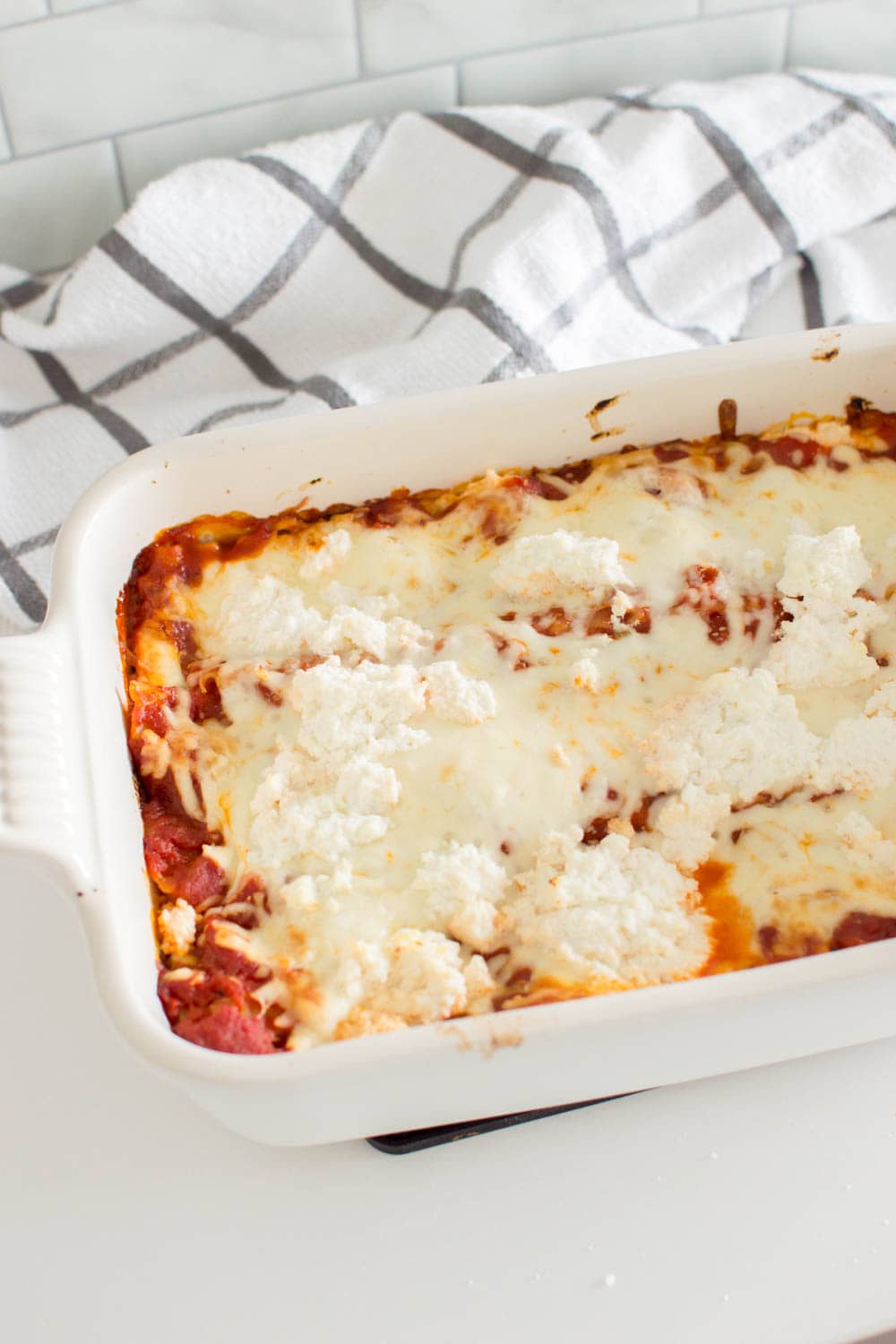 Easy spinach lasagna straight from the oven